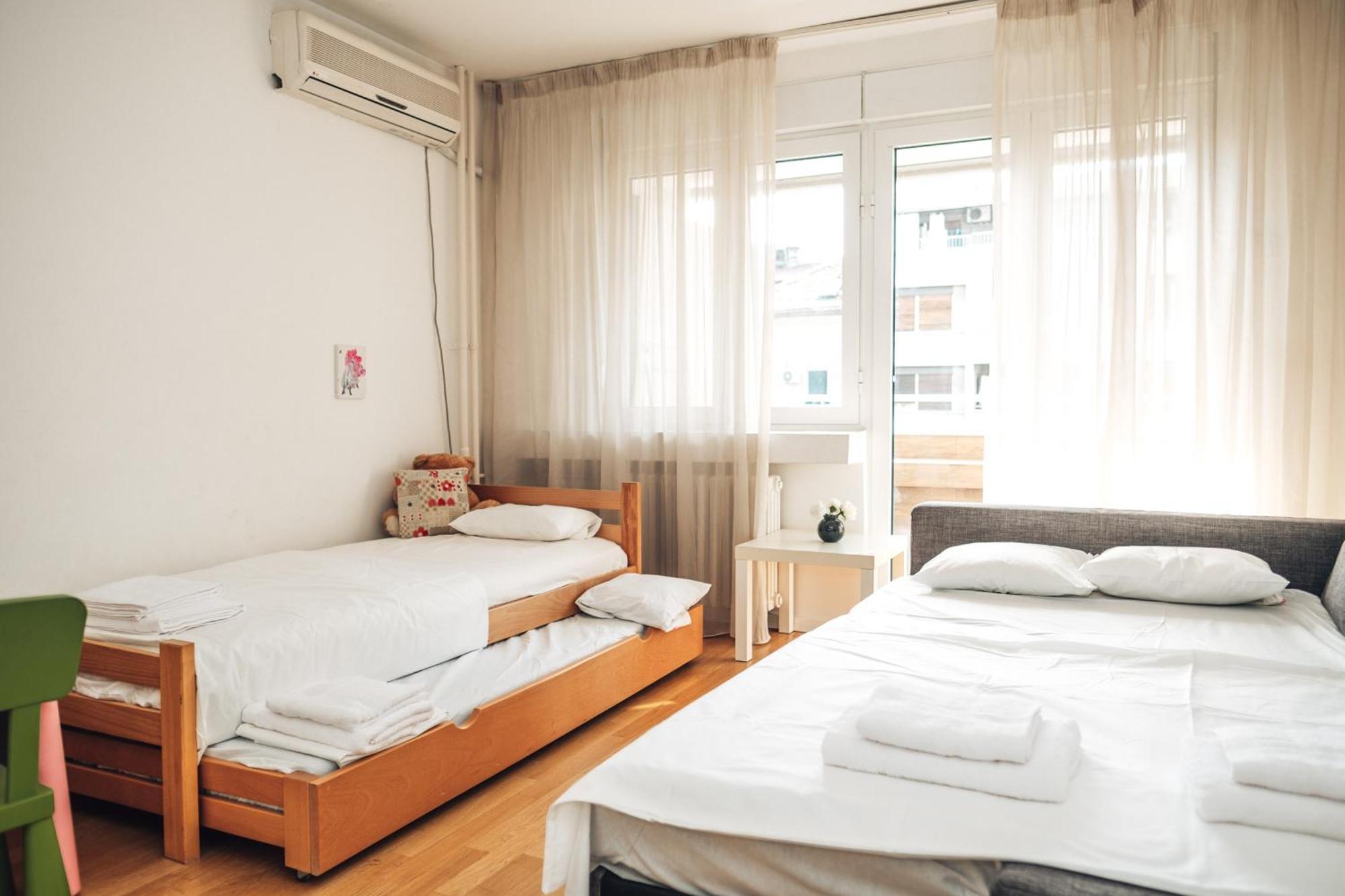 בלגרד Crown Central Three Bedroom Apartment מראה חיצוני תמונה