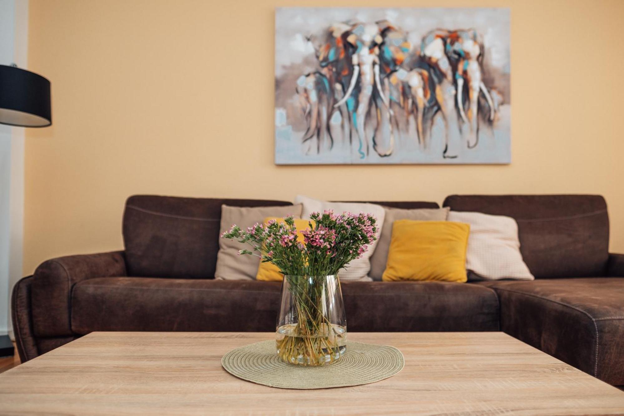 בלגרד Crown Central Three Bedroom Apartment מראה חיצוני תמונה